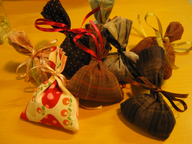 出し殻キンチャク